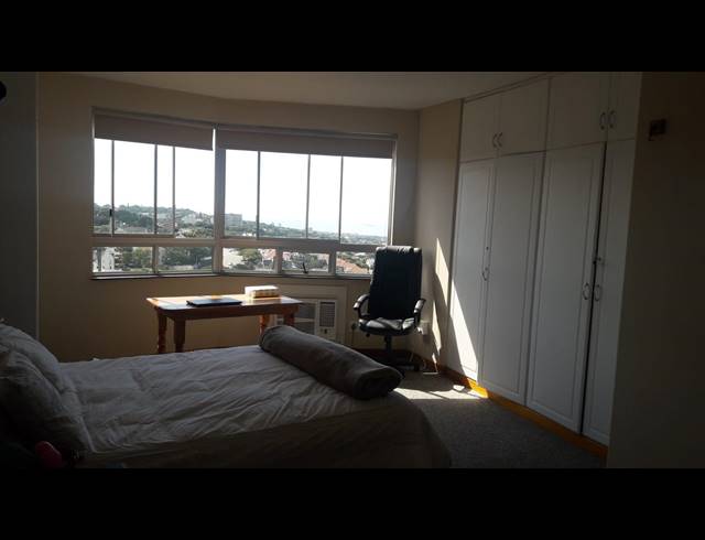 2 BEDROOM FLAT TO LET IN ESSENWOOD